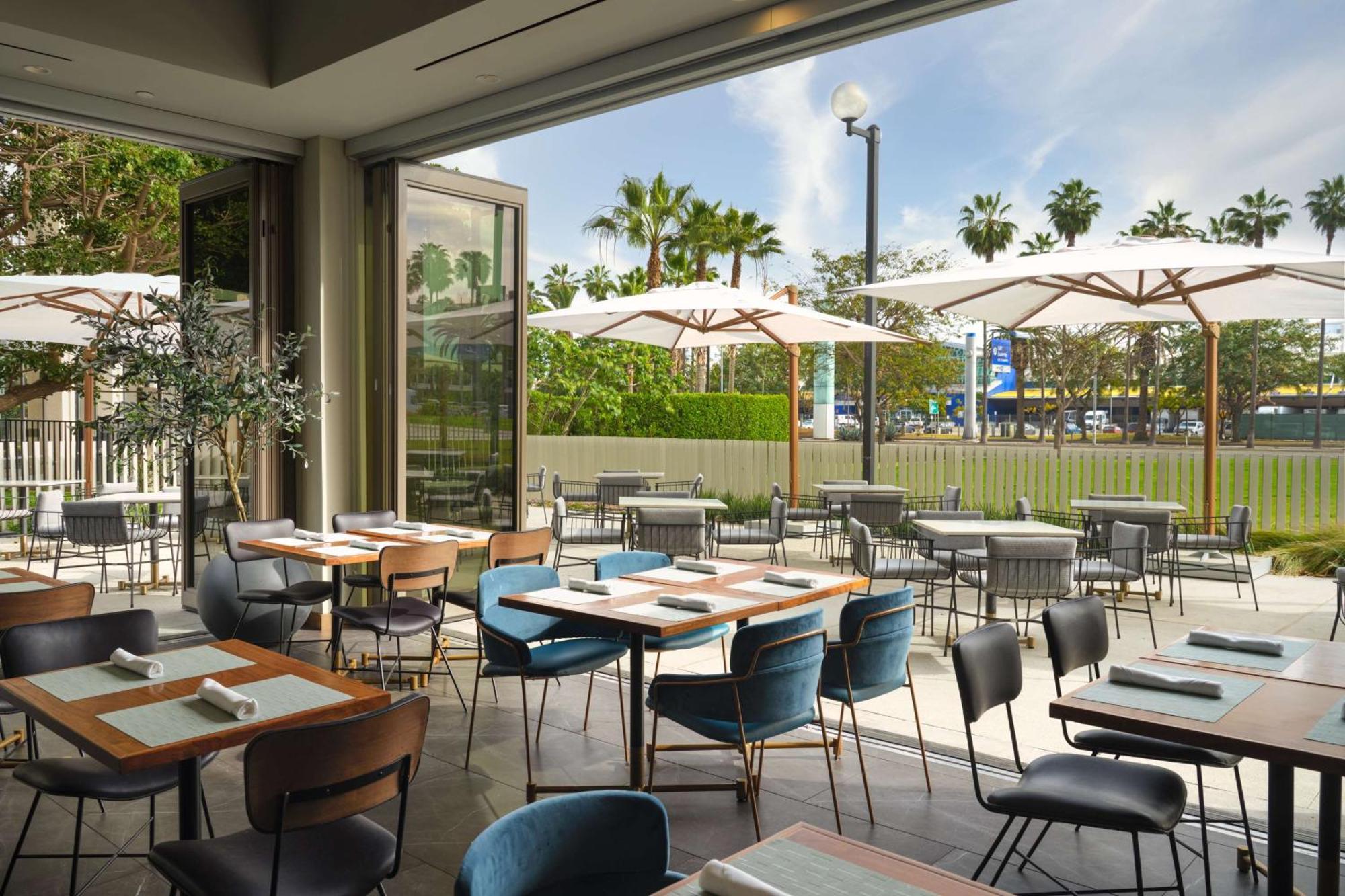 Hyatt Place Lax/century Blvd 3*
